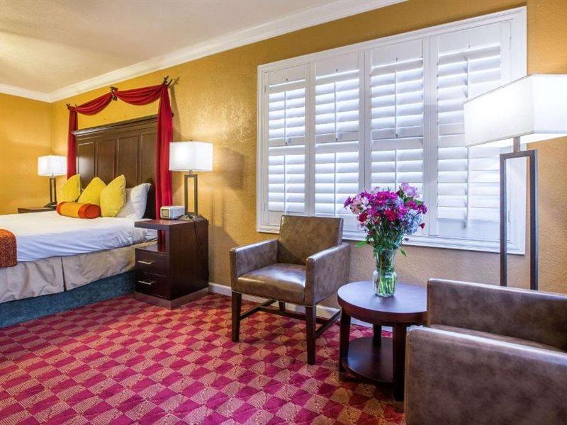 Hotel Clarion Collection Wilkie's - Monterey Pacific Grove