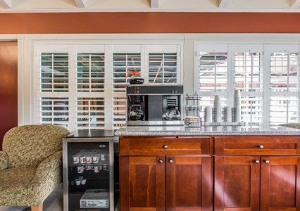 Clarion Collection Wilkie's - Monterey
