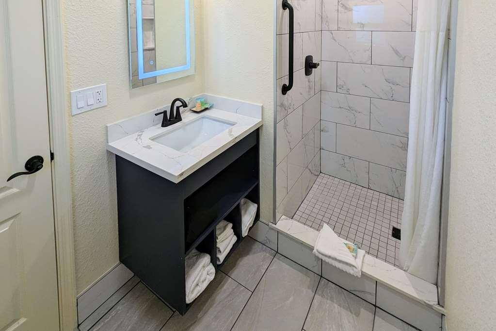 Hotel Clarion Collection Wilkie's - Monterey Pacific Grove