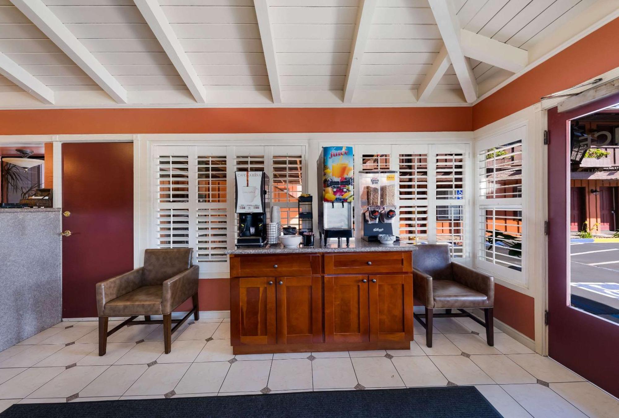 Hotel Clarion Collection Wilkie's - Monterey 2*