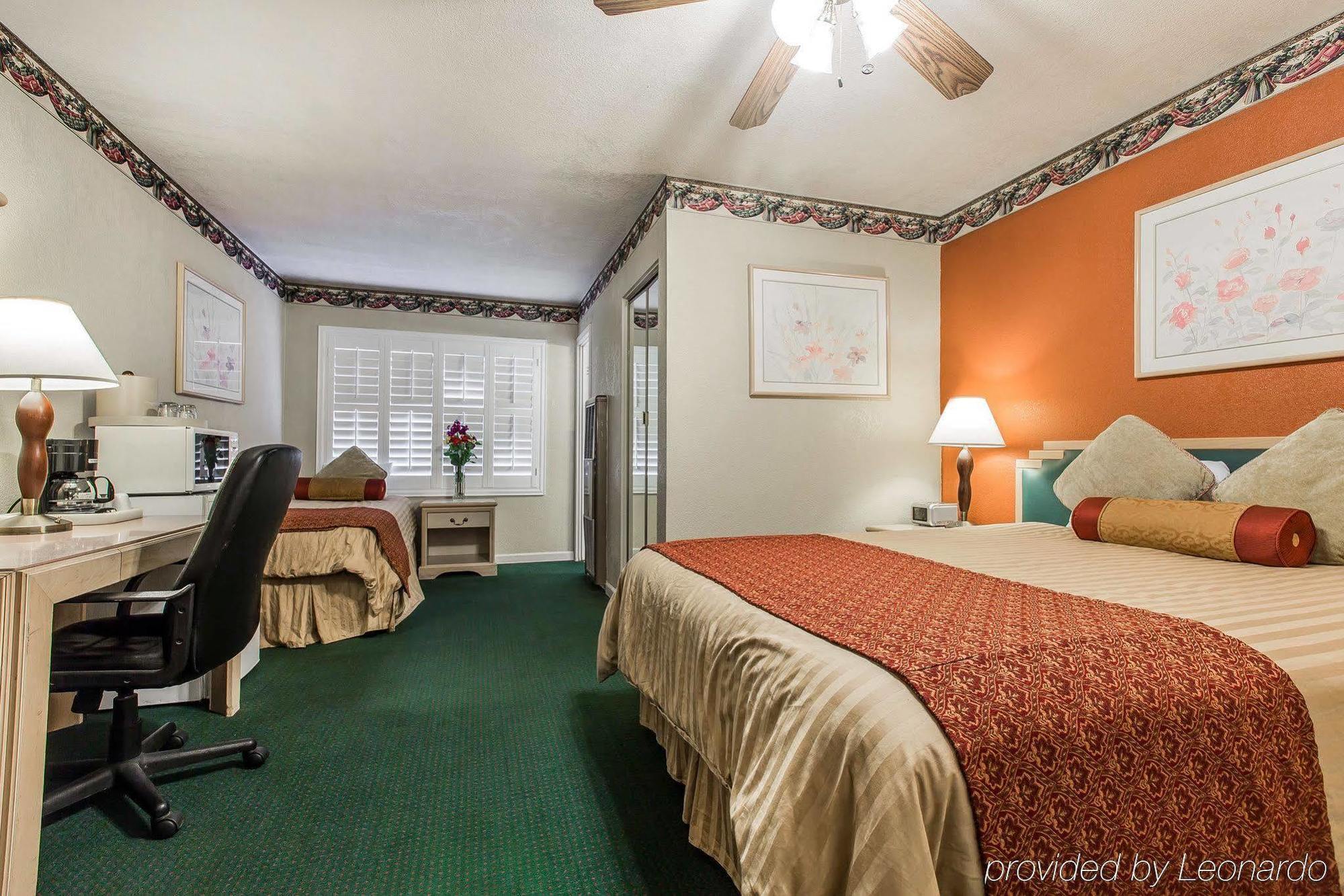 Hotel Clarion Collection Wilkie's - Monterey 2*